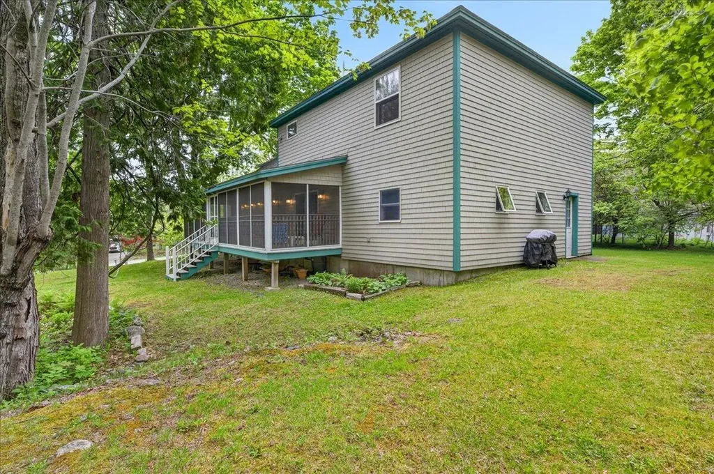 1438 State Highway 102 Bar Harbor ME 04609