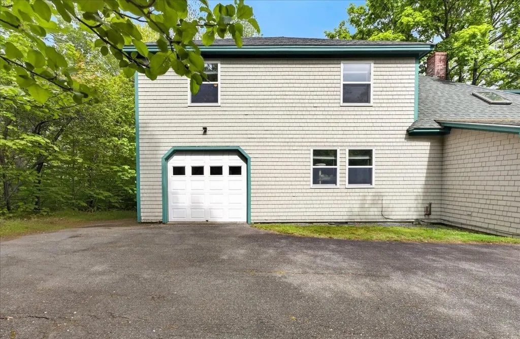 1438 State Highway 102 Bar Harbor ME 04609