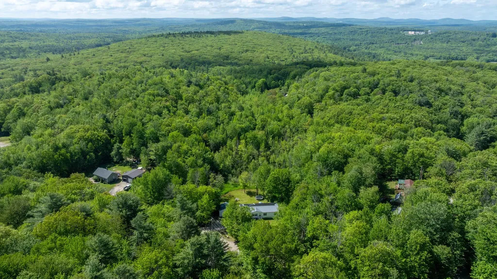 4 Jam Hill Road Oxford ME 04270
