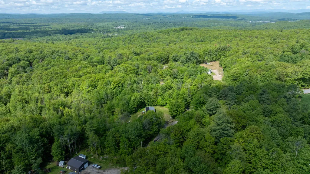 4 Jam Hill Road Oxford ME 04270