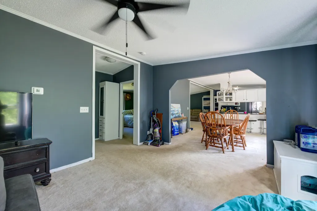 4 Jam Hill Road Oxford ME 04270