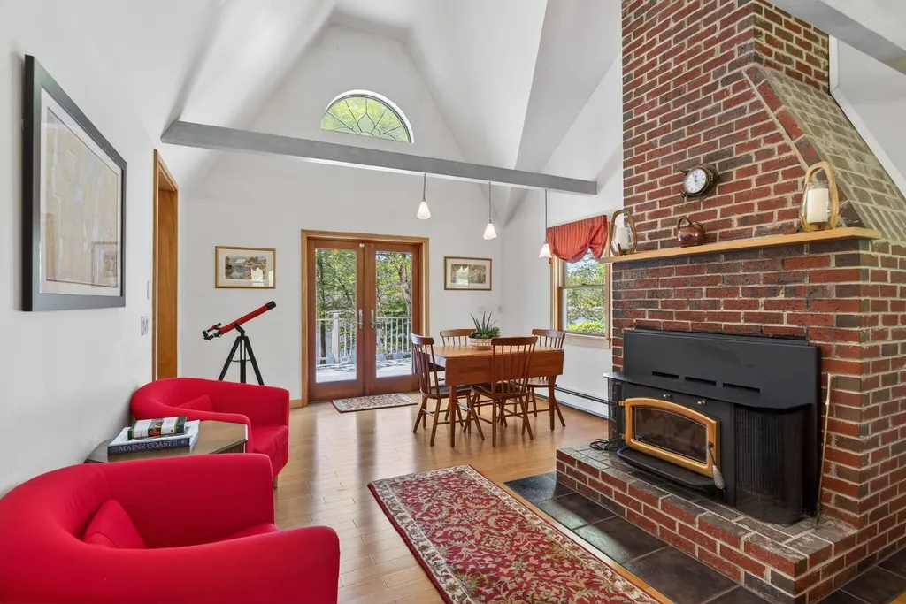 26 Palmer Road Westport Island ME 04578