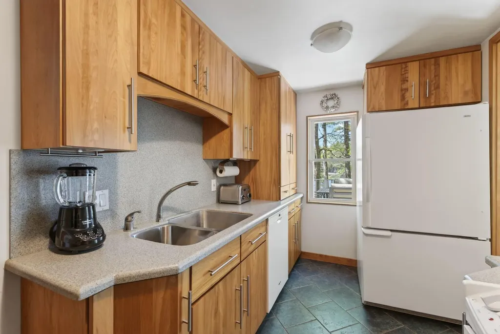 26 Palmer Road Westport Island ME 04578