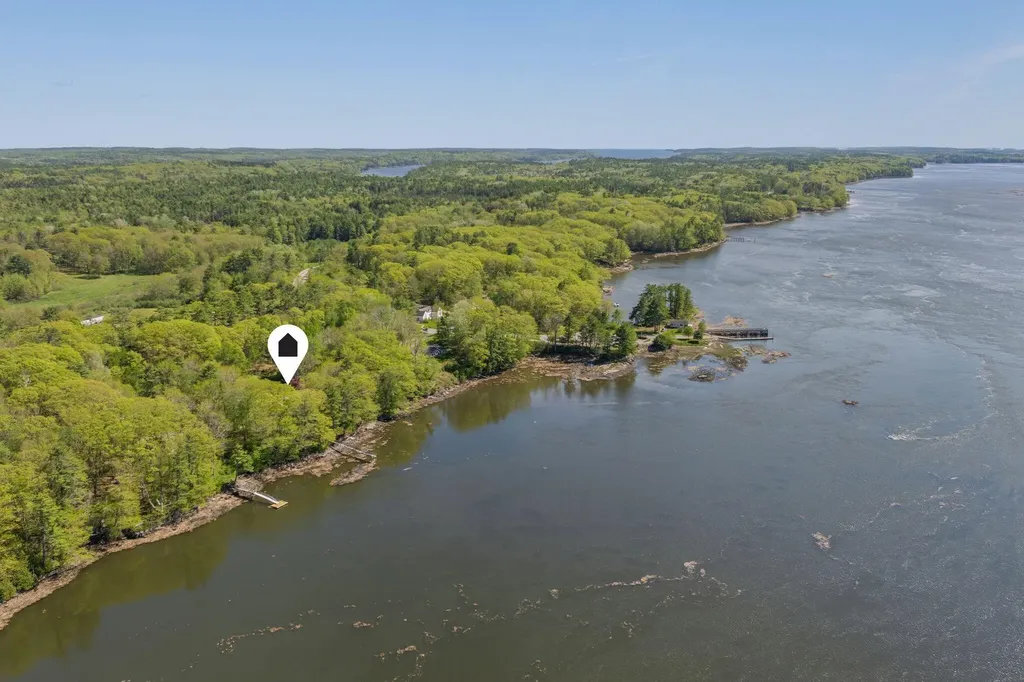26 Palmer Road Westport Island ME 04578