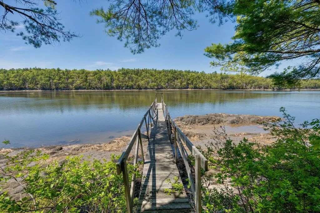 26 Palmer Road Westport Island ME 04578