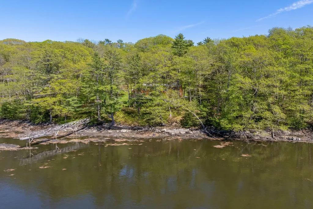 26 Palmer Road Westport Island ME 04578