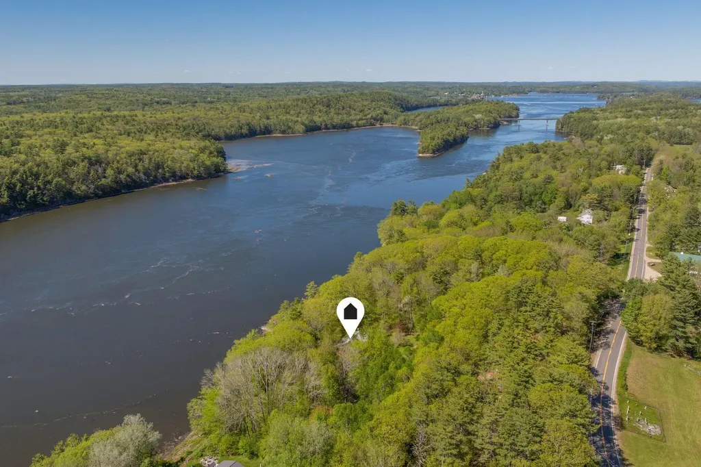 26 Palmer Road Westport Island ME 04578