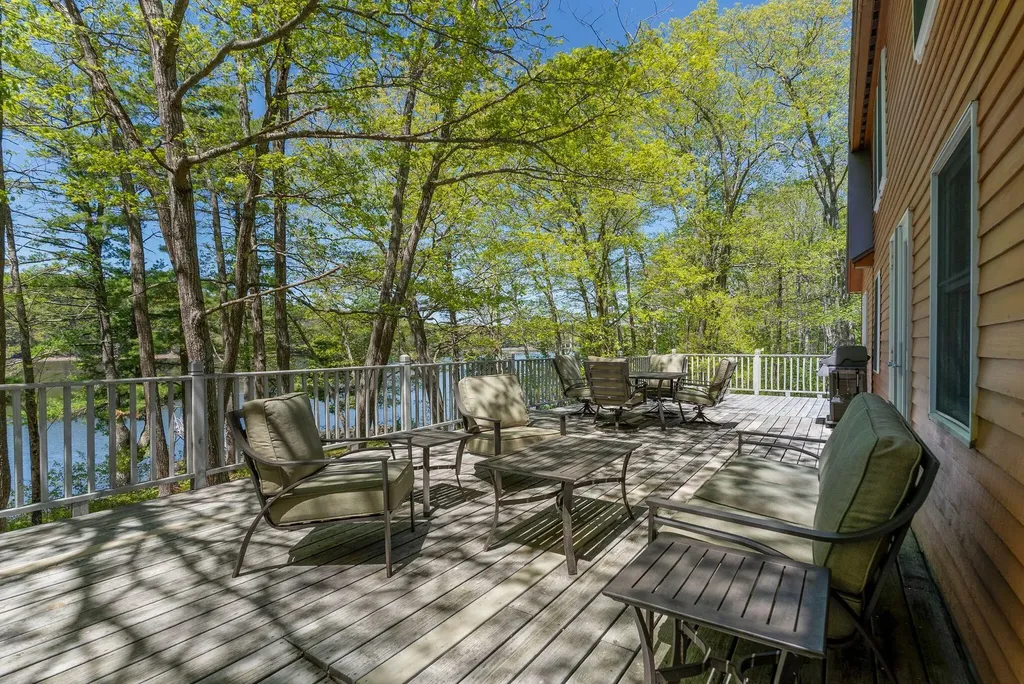 26 Palmer Road Westport Island ME 04578