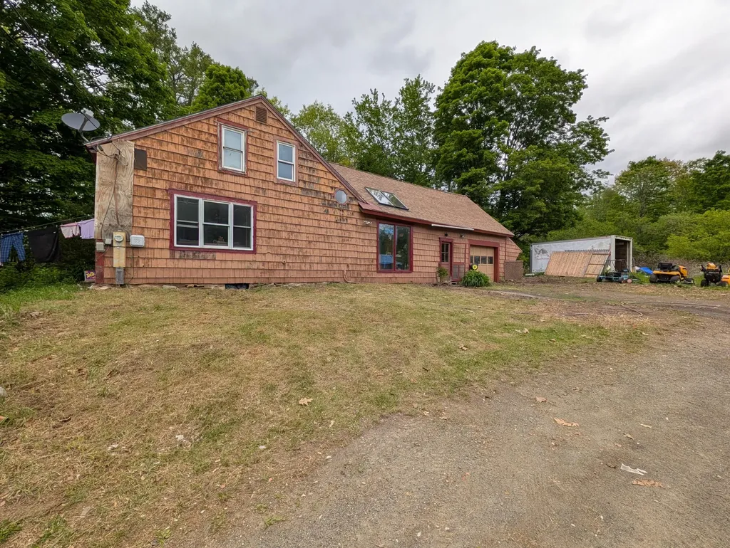 1816 Dexter Road Dover-foxcroft ME 04426