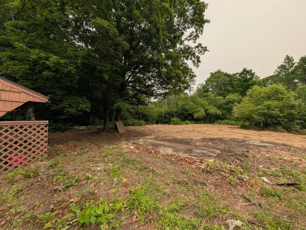 1816 Dexter Road Dover-foxcroft ME 04426