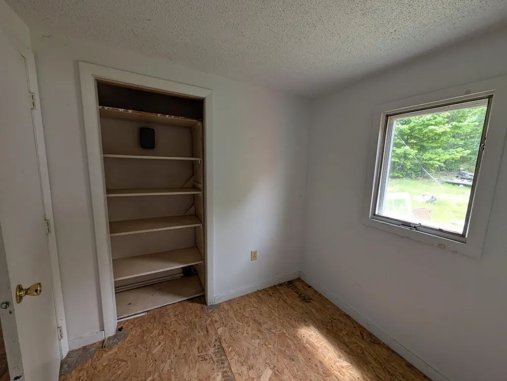 1816 Dexter Road Dover-foxcroft ME 04426