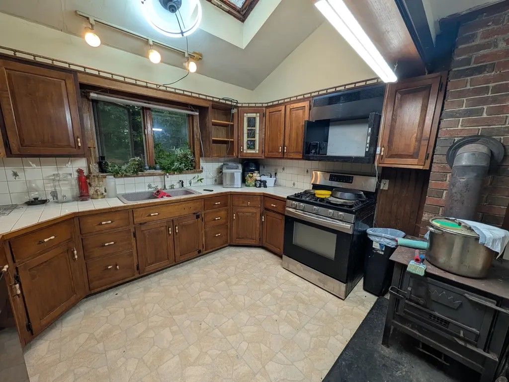 1816 Dexter Road Dover-foxcroft ME 04426