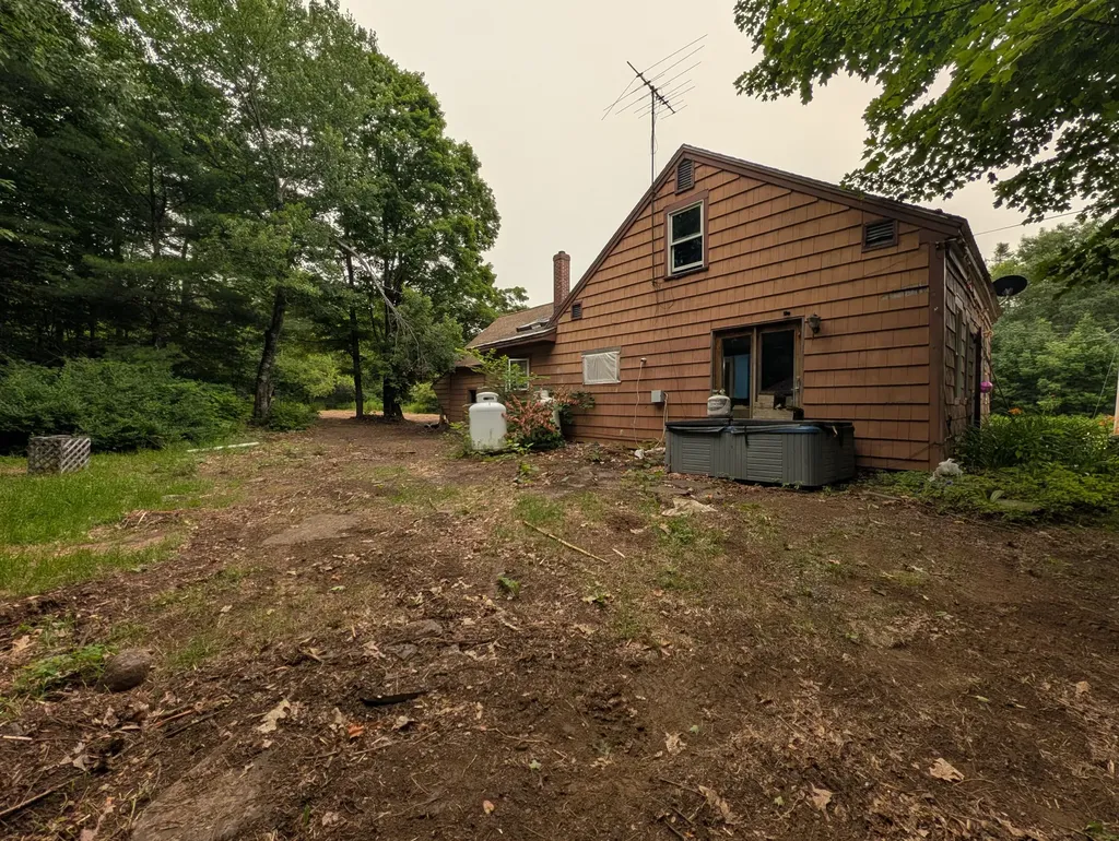 1816 Dexter Road Dover-foxcroft ME 04426