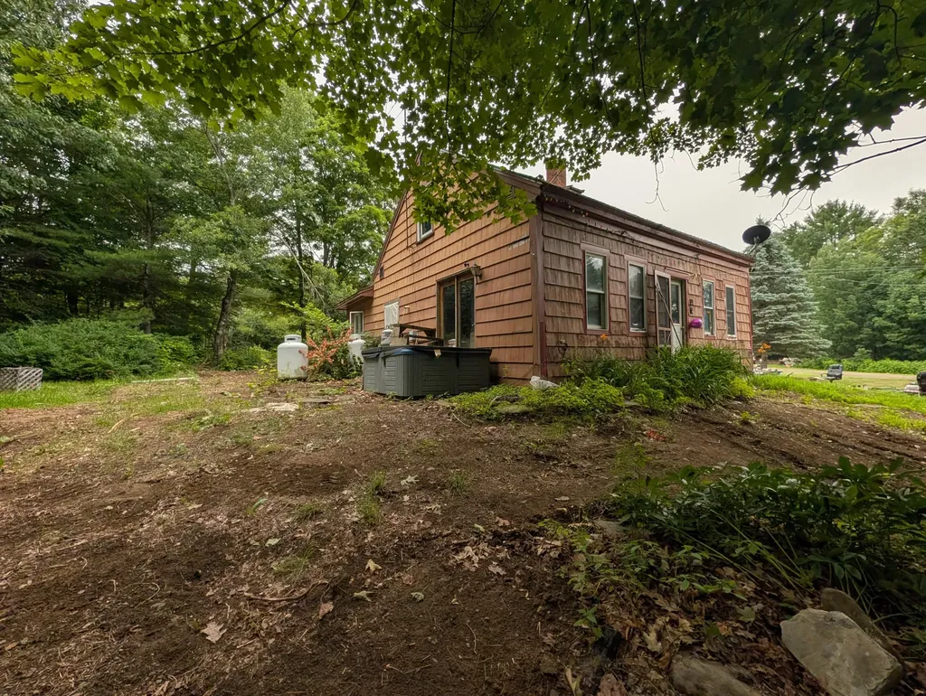 1816 Dexter Road Dover-foxcroft ME 04426