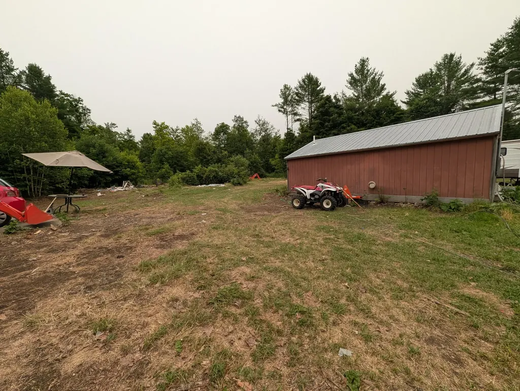 1816 Dexter Road Dover-foxcroft ME 04426