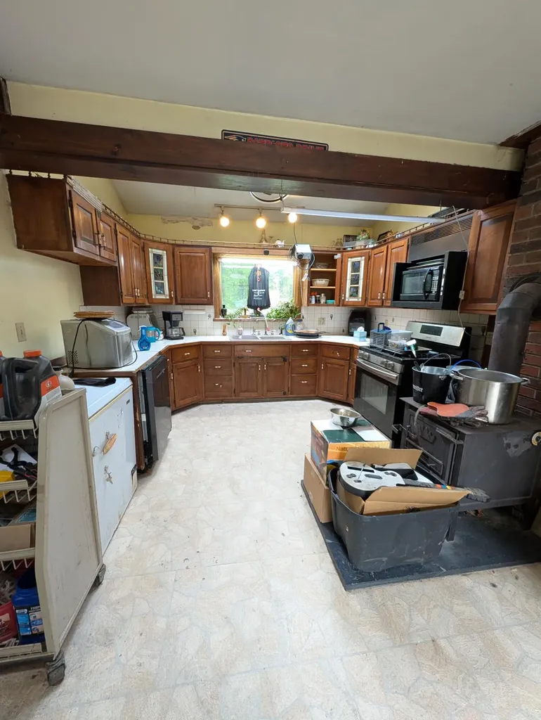 1816 Dexter Road Dover-foxcroft ME 04426