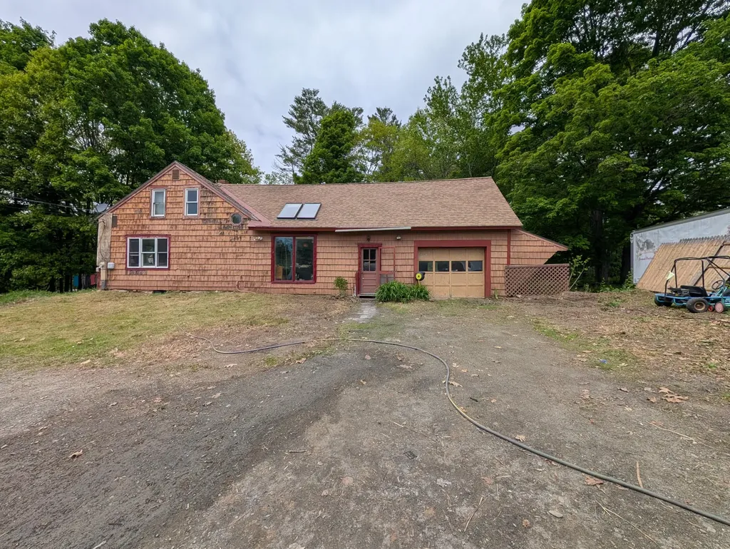 1816 Dexter Road Dover-foxcroft ME 04426