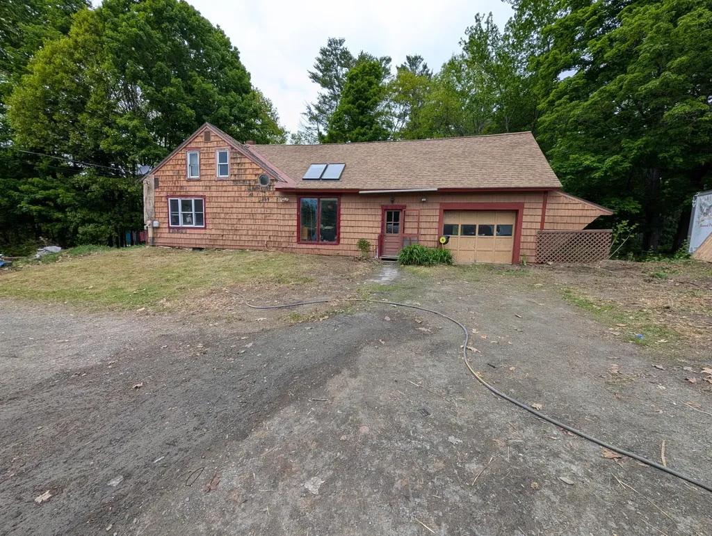 1816 Dexter Road Dover-foxcroft ME 04426