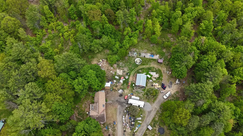 1816 Dexter Road Dover-foxcroft ME 04426