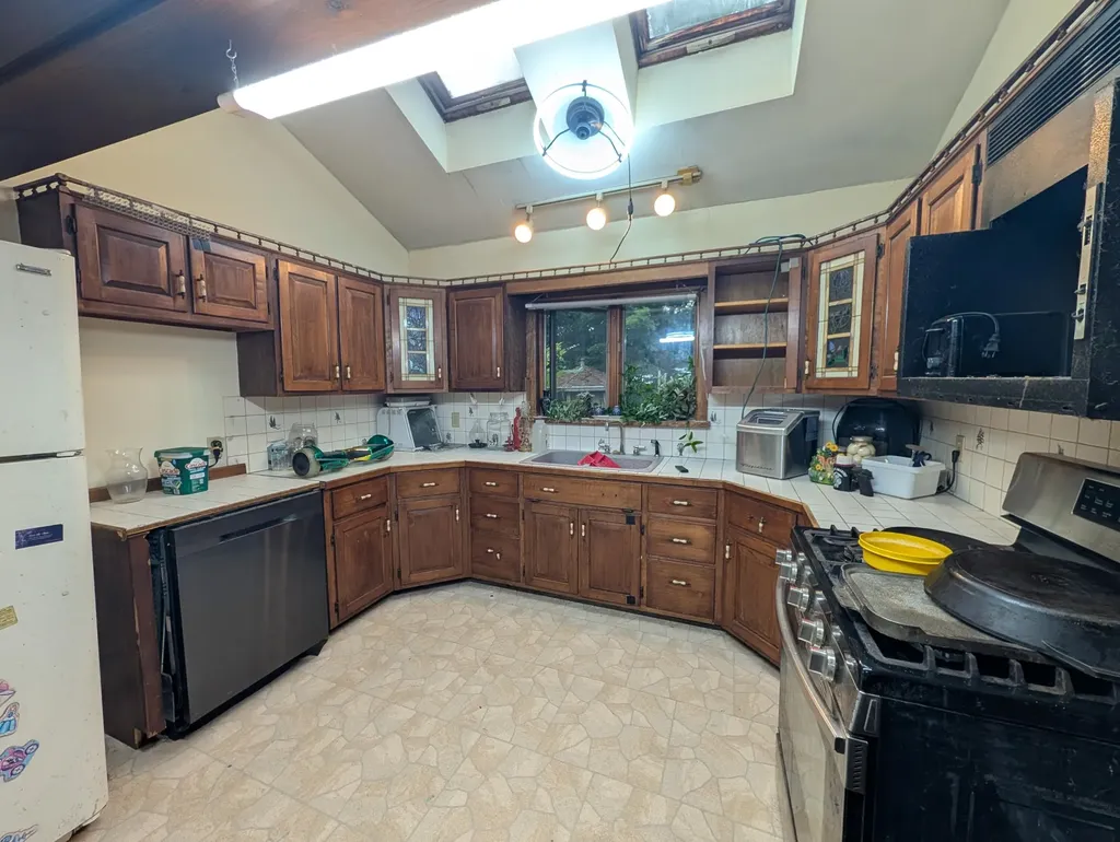 1816 Dexter Road Dover-foxcroft ME 04426
