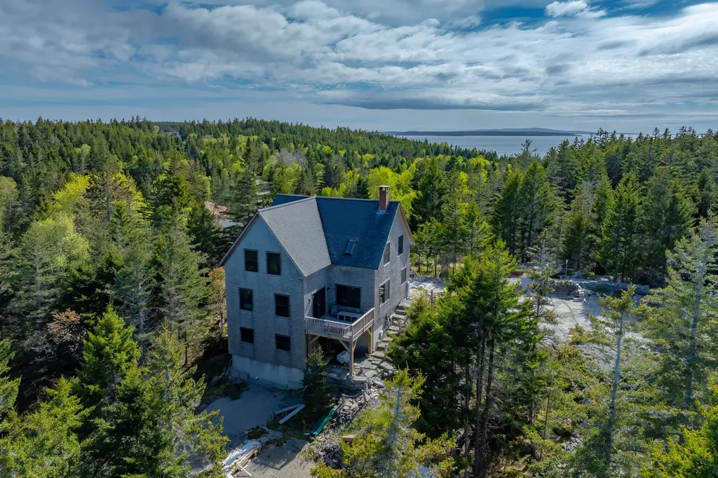 170 Harbor Road Swans Island ME 04685