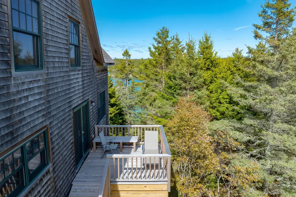 170 Harbor Road Swans Island ME 04685