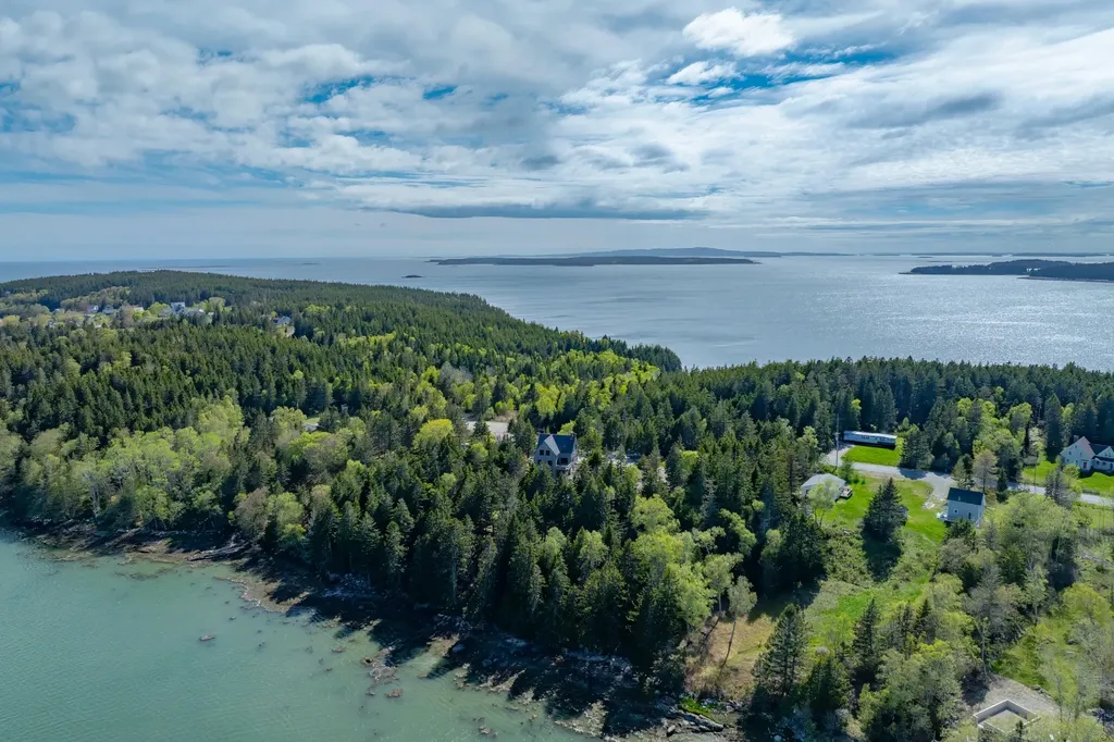 170 Harbor Road Swans Island ME 04685