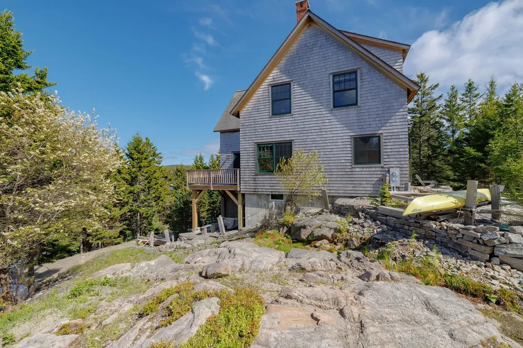 170 Harbor Road Swans Island ME 04685