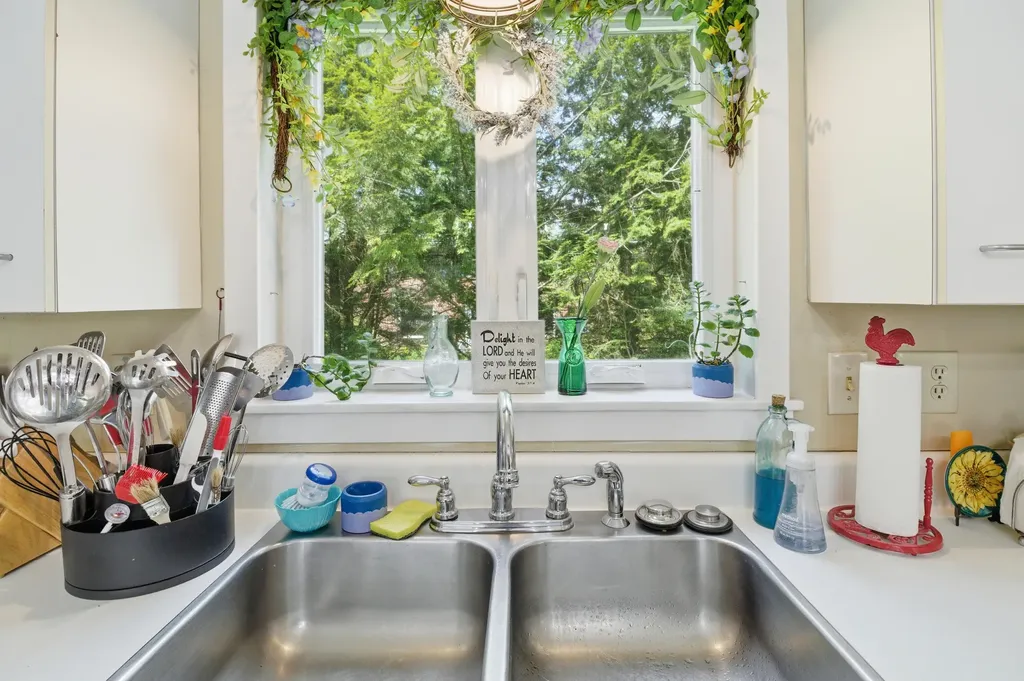 533 Webster Street Lewiston ME 04240