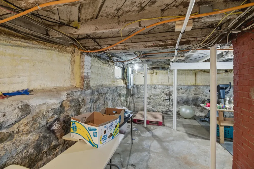 533 Webster Street Lewiston ME 04240