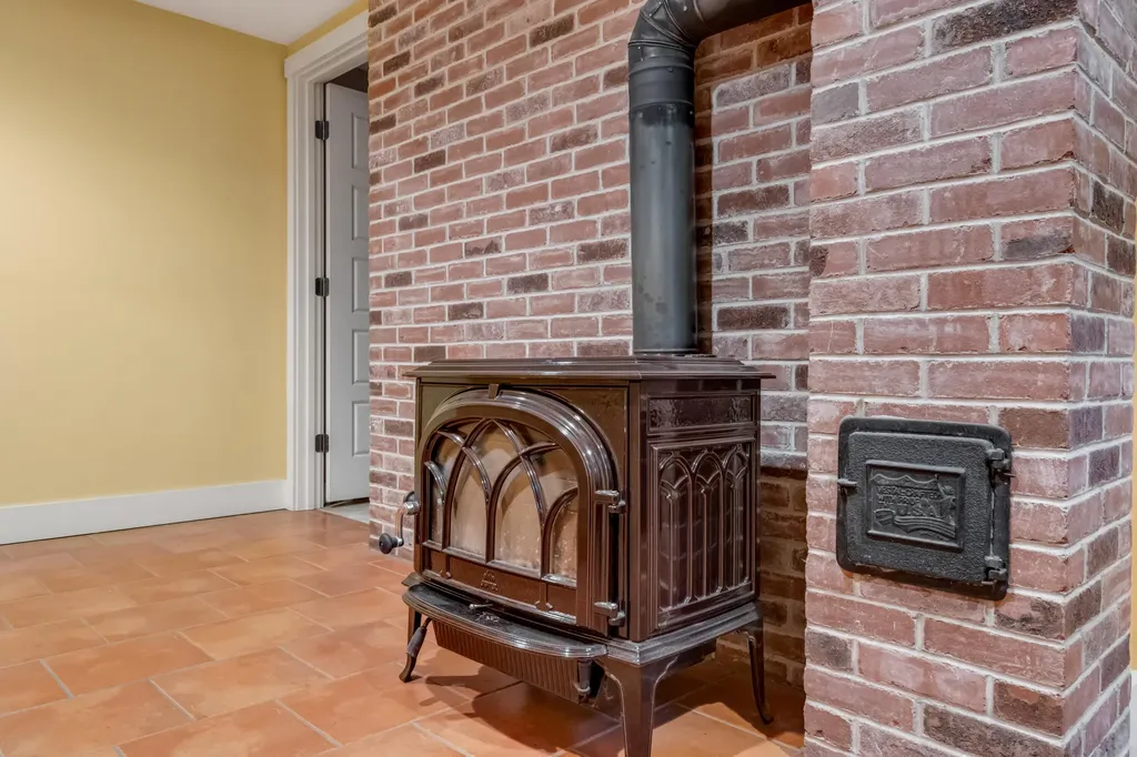 75 Wardens Way Shapleigh ME 04076