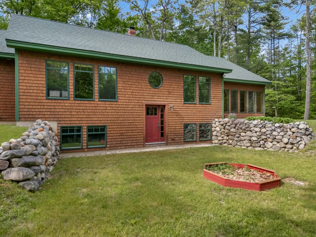 75 Wardens Way Shapleigh ME 04076