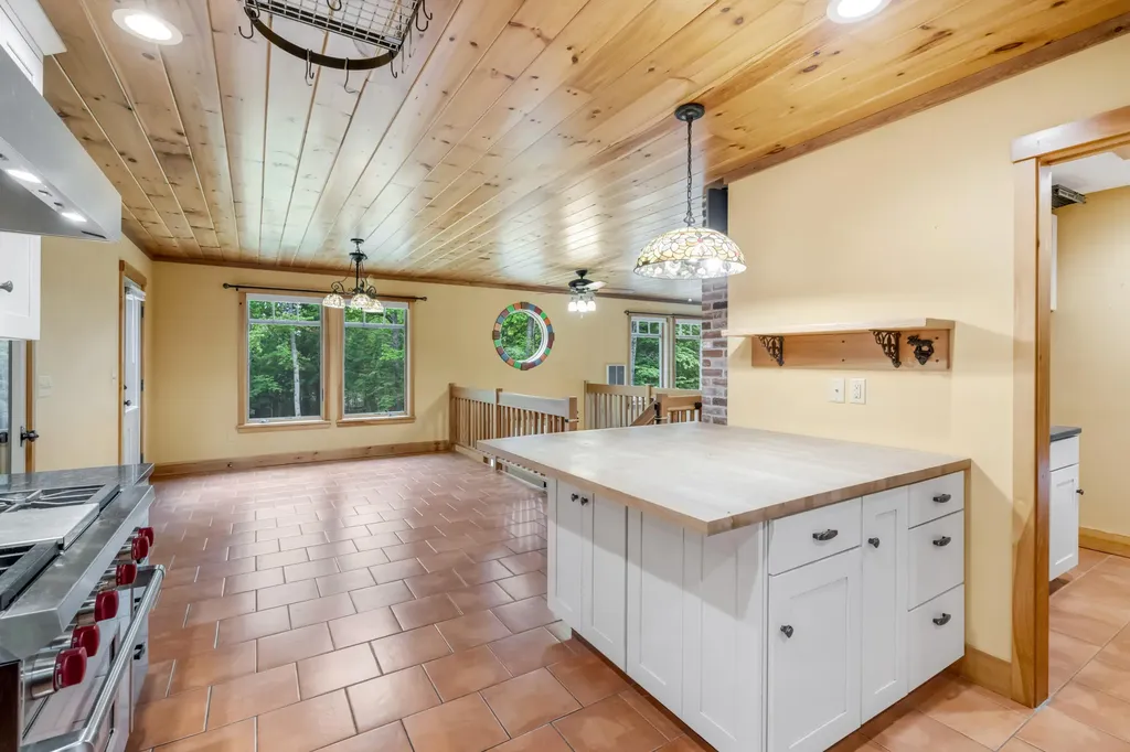 75 Wardens Way Shapleigh ME 04076