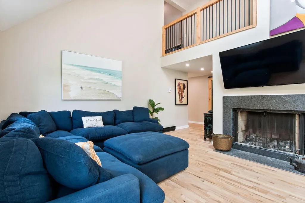 3 Bartlett Road Kittery ME 03905