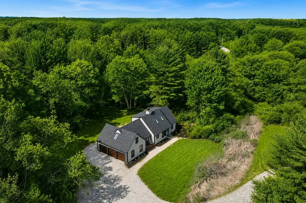 3 Bartlett Road Kittery ME 03905