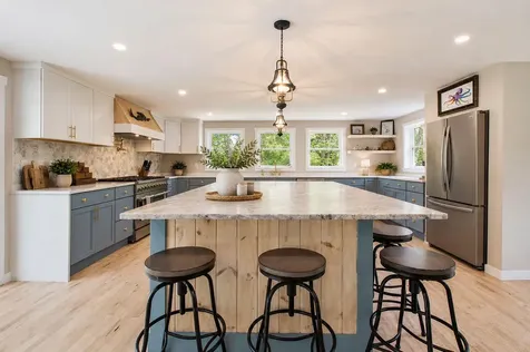 3 Bartlett Road Kittery ME 03905