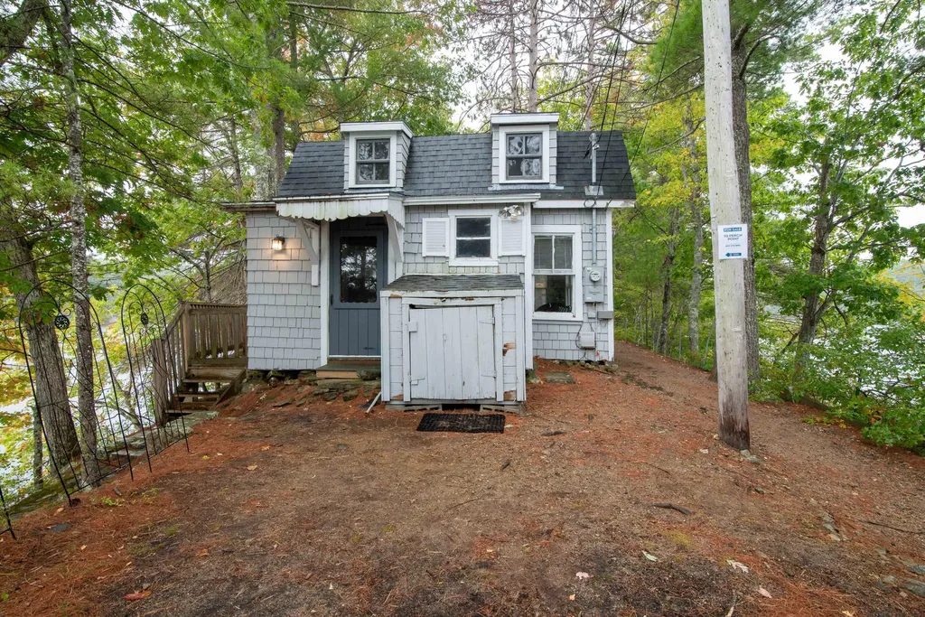 92 Perch Point Shapleigh ME 04076