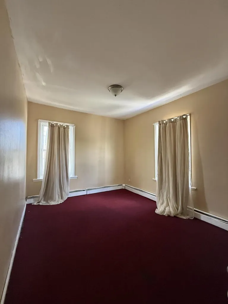 179 Lincoln Street Lewiston ME 04240