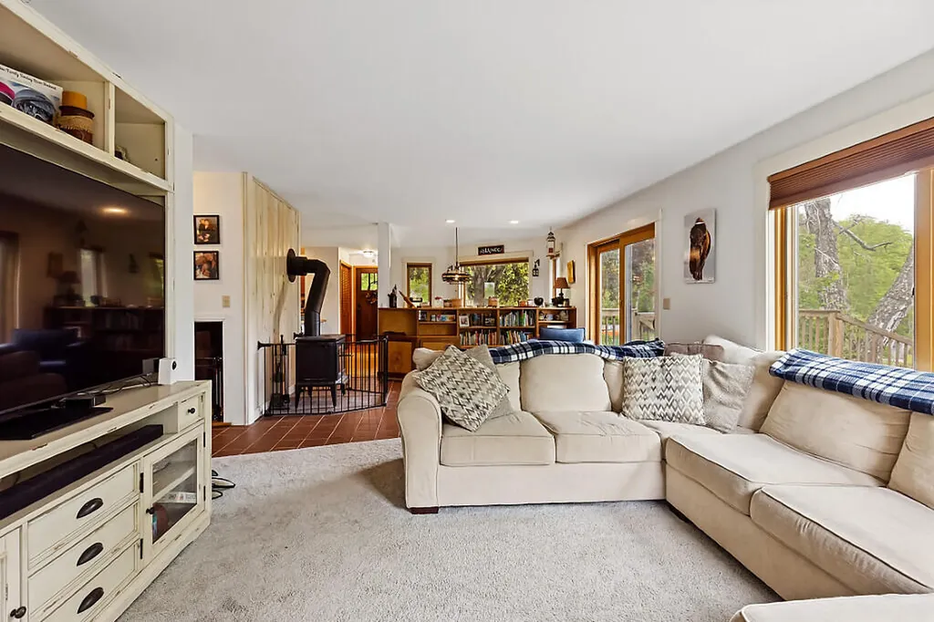 375 Priest Hill Road Vassalboro ME 04989