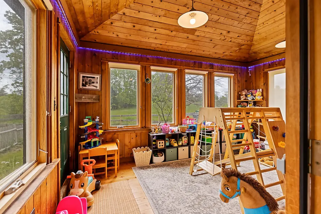375 Priest Hill Road Vassalboro ME 04989