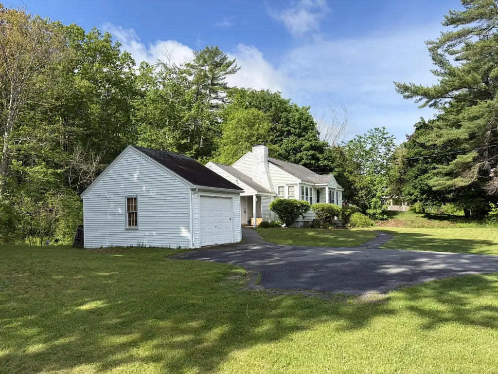 42 Broadturn Road Scarborough ME 04074