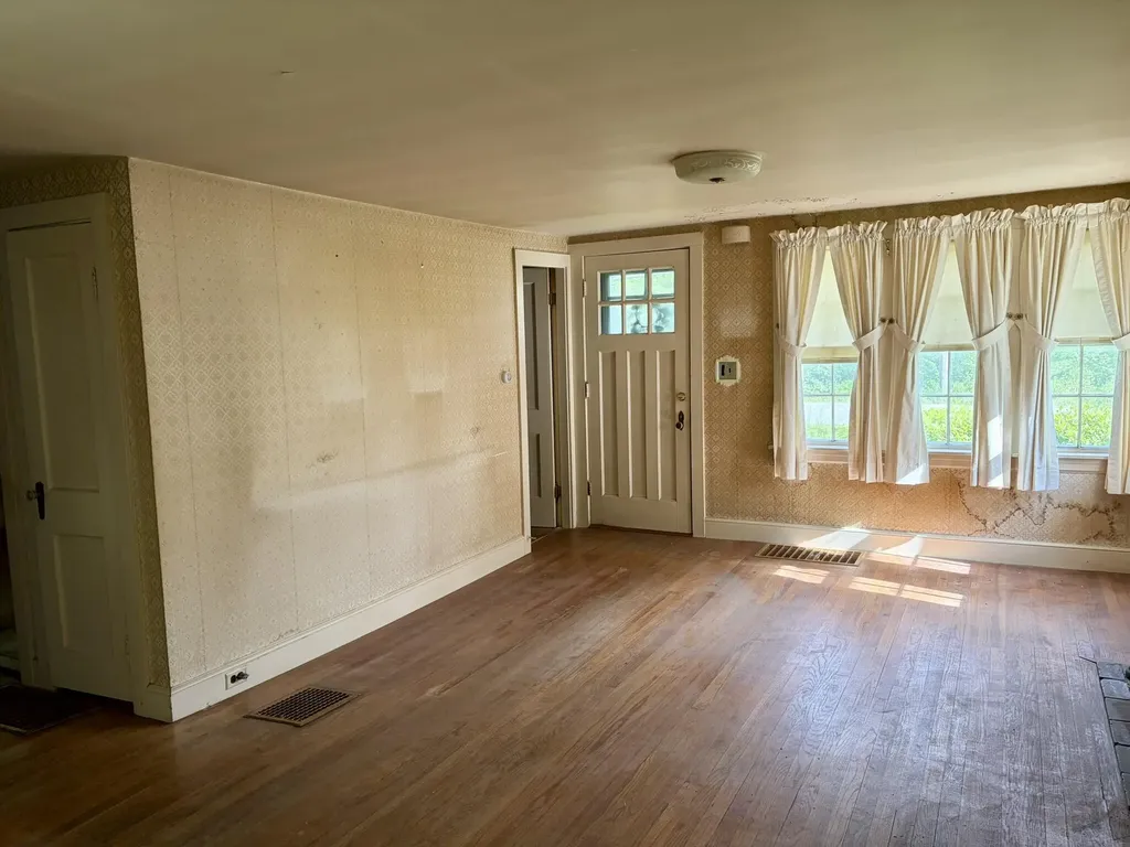 42 Broadturn Road Scarborough ME 04074