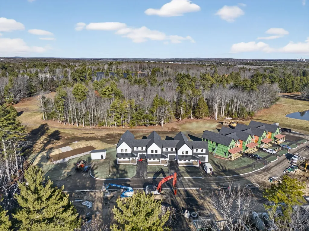 32 Fairway Commons Drive Gorham ME 04038