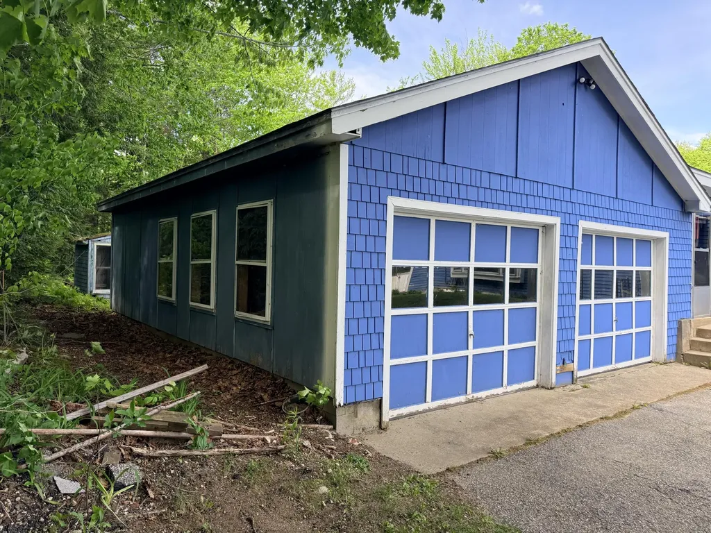 34 Robinson Hill Road Oxford ME 04270