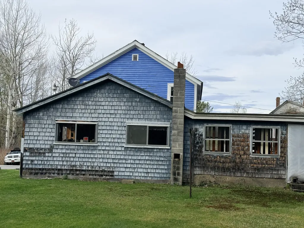 34 Robinson Hill Road Oxford ME 04270