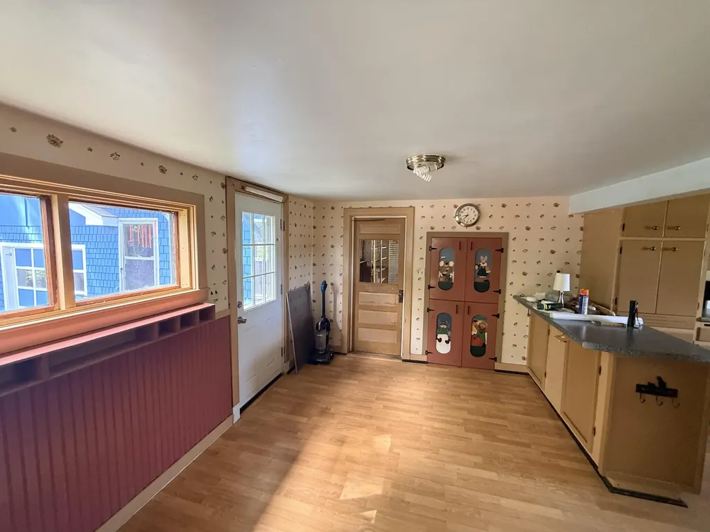 34 Robinson Hill Road Oxford ME 04270