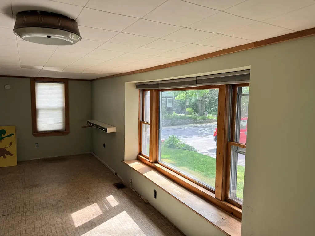 34 Robinson Hill Road Oxford ME 04270