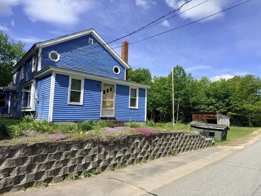 34 Robinson Hill Road Oxford ME 04270