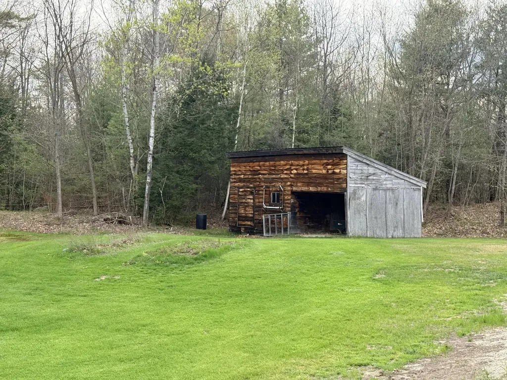34 Robinson Hill Road Oxford ME 04270