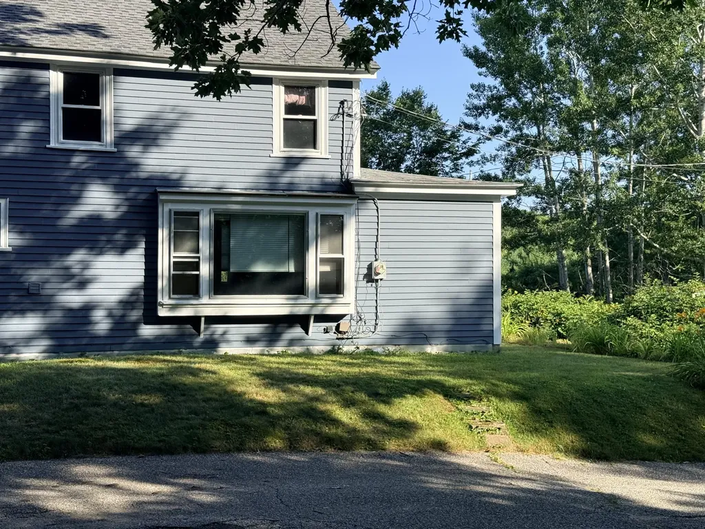 34 Robinson Hill Road Oxford ME 04270